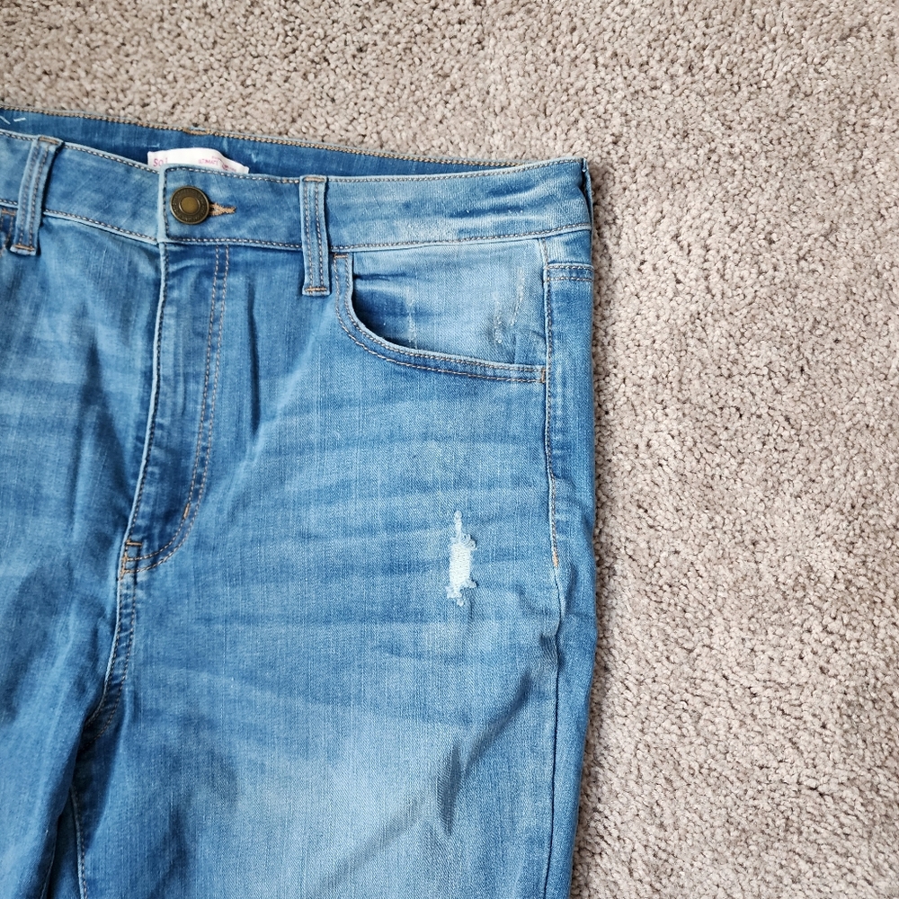 Faded Ripped Jegging - Picture 6 of 12